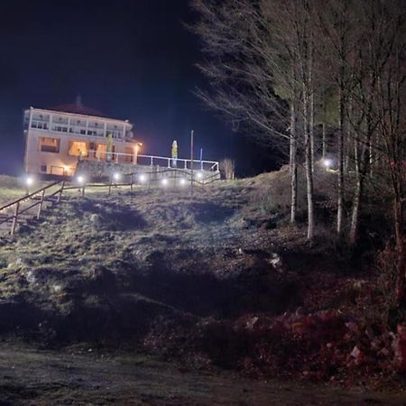 Cabana Cerbu Bozovics Kültér fotó