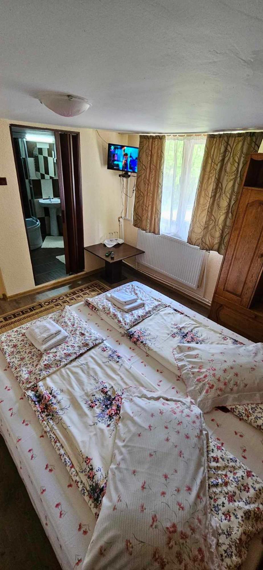 Cabana Cerbu Bozovics Kültér fotó