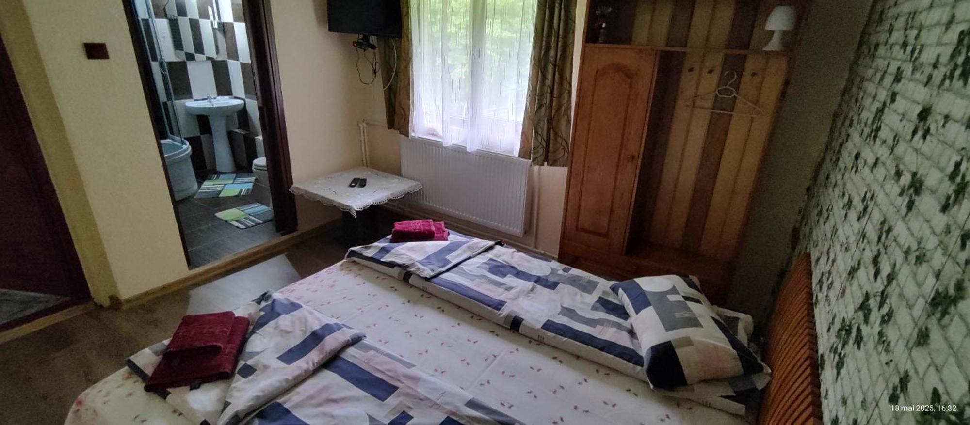 Cabana Cerbu Bozovics Kültér fotó